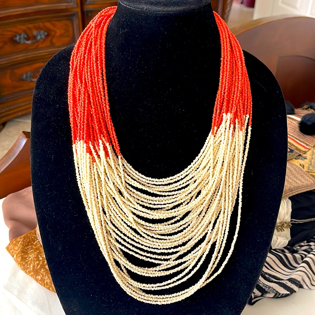 Magnetic Multi Layered Coral And Cream Colored Tiny Beads Gorgeous 36$